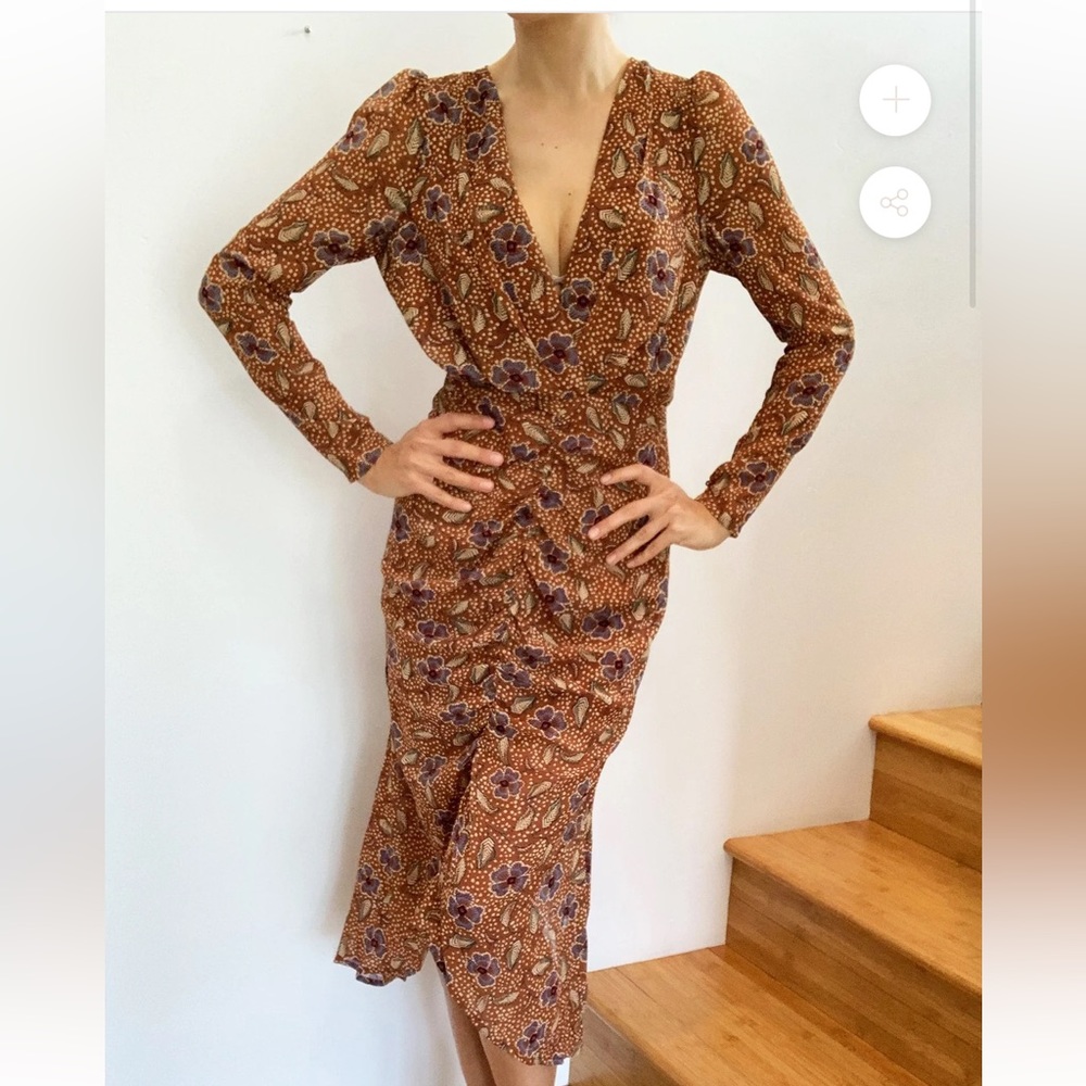 NWOT : Beautiful figure flattering Franco dress